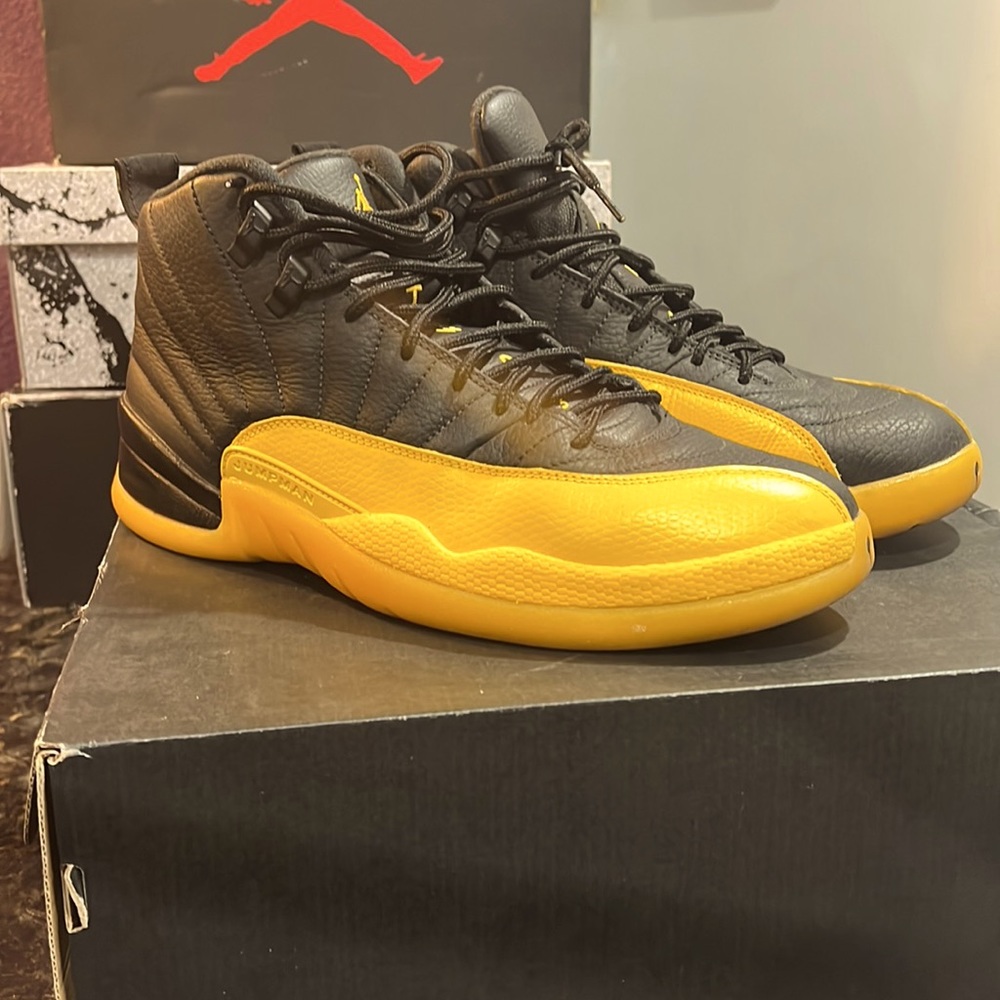 Air Jordan retro 12s Concorde yellow size 10 excellent condition